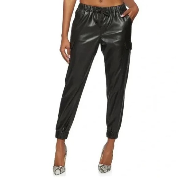 NWT Almost Famous Faux Leather Cargo Jogger Medium - Picture 1 of 7